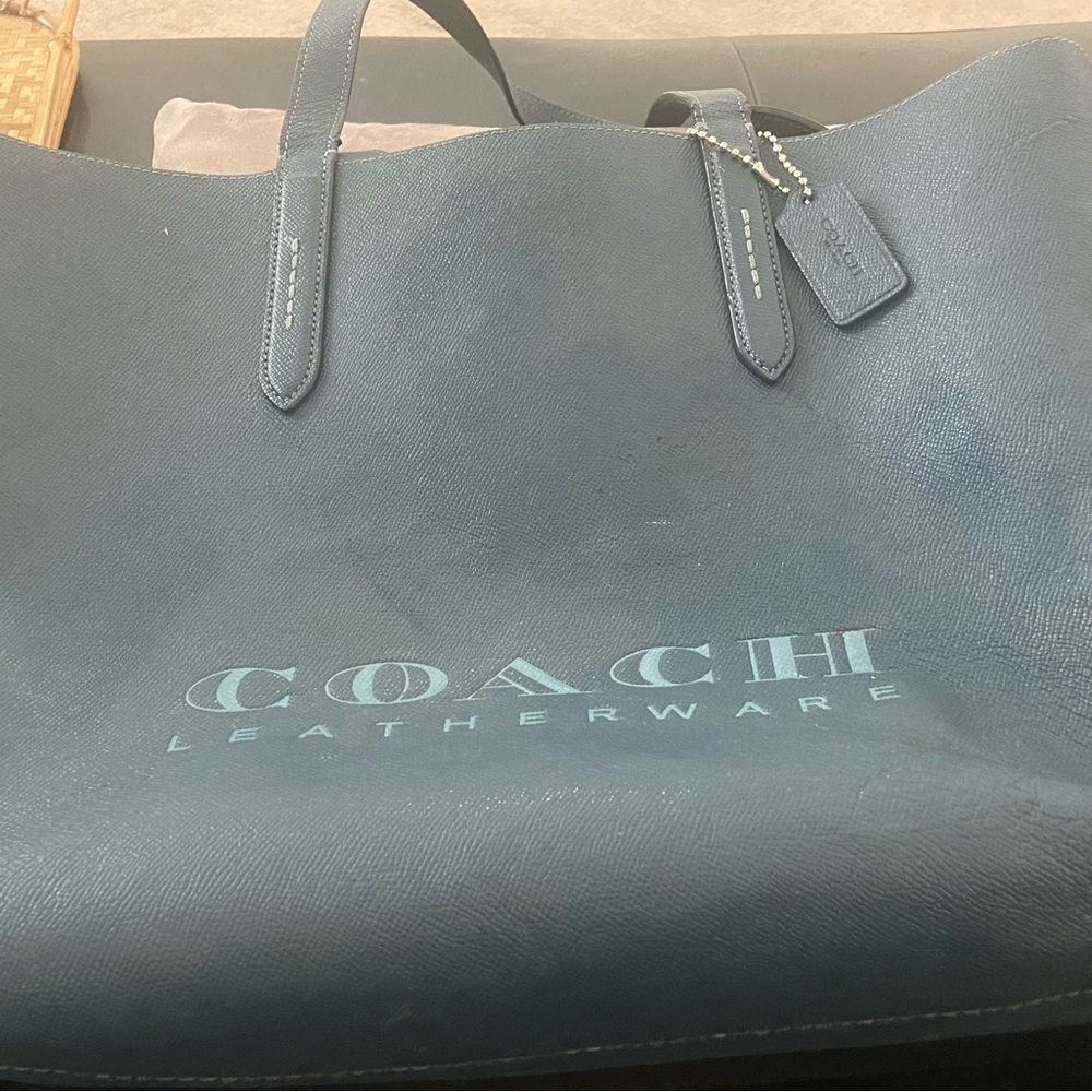 Coach Tote - Picture 1 of 1